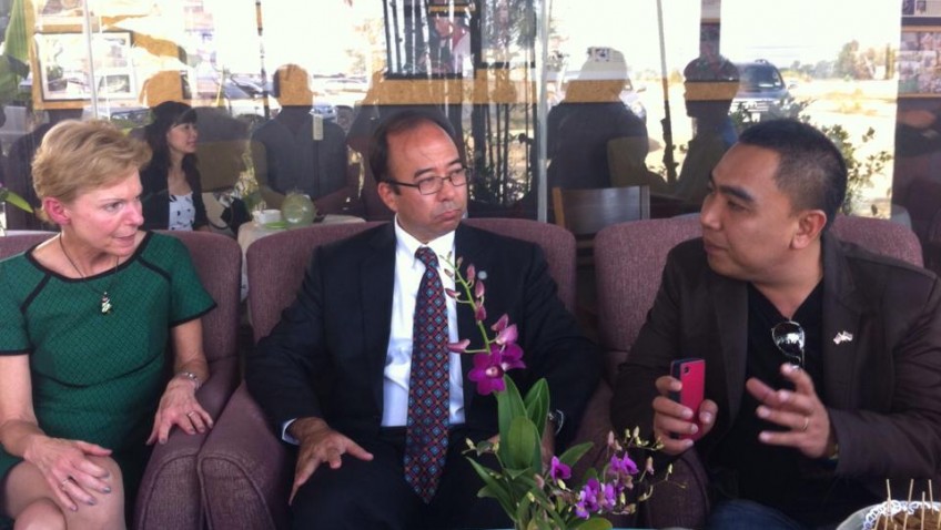 เยี่ยมโรงคั่วกาแฟ กับ เอกอัครราชทูตสหรัฐอเมริกา -22/01/2014