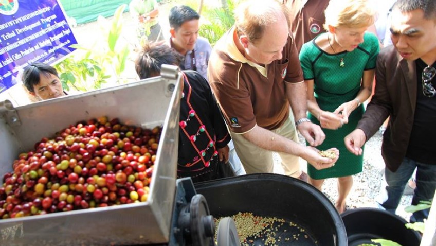 เยี่ยมโรงคั่วกาแฟ กับ เอกอัครราชทูตสหรัฐอเมริกา -22/01/2014